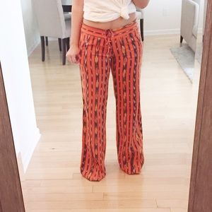 🔴🔴 SOLD 🔴🔴Boho wide leg pants