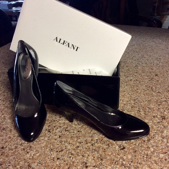 My loss is your gain.  Beautiful pumps.