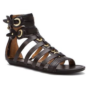 Report Luckie Gladiator Sandal