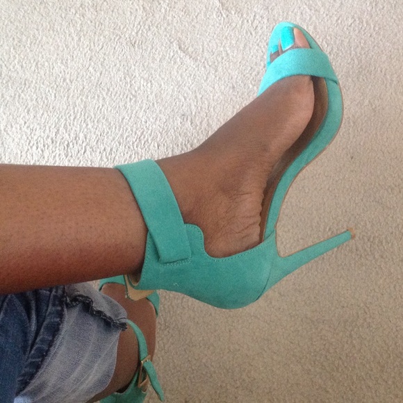 Seafoam Heels