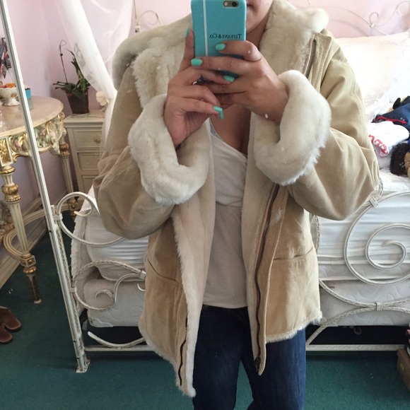 Hooded Leather jacket 💛 - Picture 4 of 4