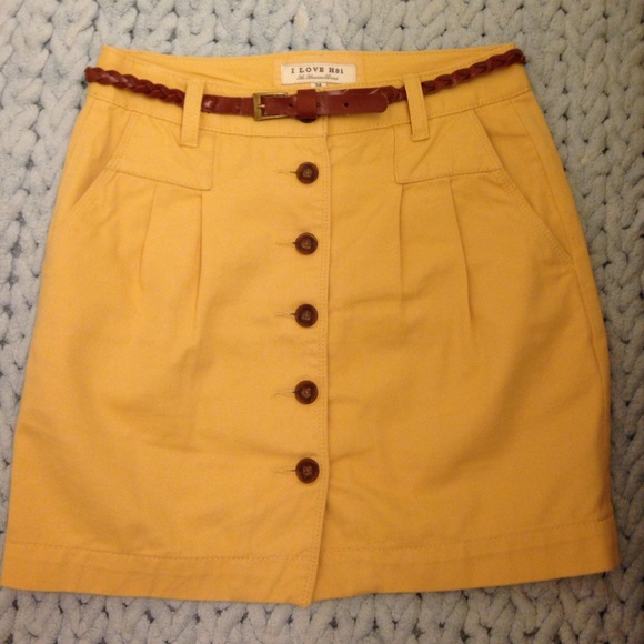 Yellow skirt (waist 24) belt not included - Picture 2 of 6