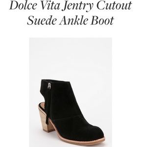 💥SALE! Dolce Vita Jentry Cut out Suede Ankle Boot