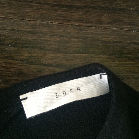 Lush Black Crochet Trim Tank Top - Picture 2 of 4