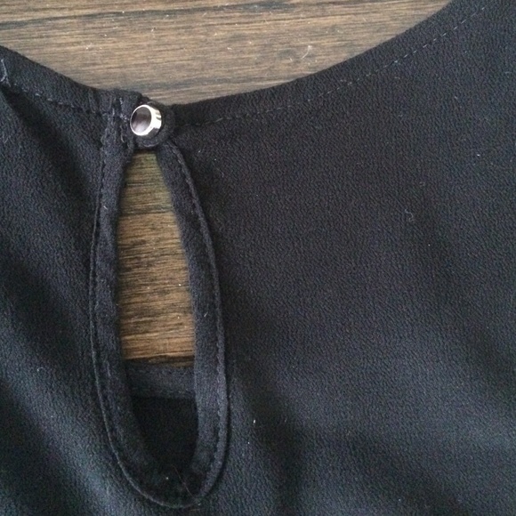 Lush Black Crochet Trim Tank Top - Picture 4 of 4