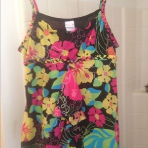 Girls size 10/12 top