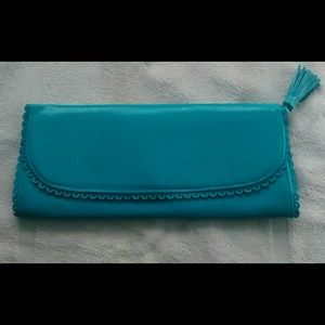 Lovely detail trim Clutch