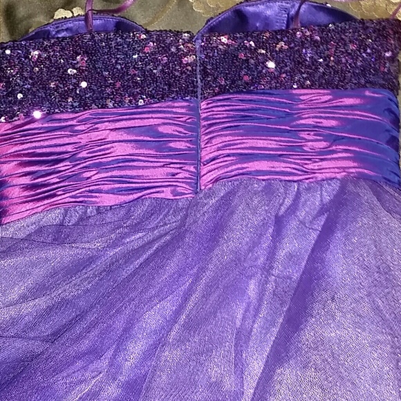 Prom Dress - Picture 2 of 4