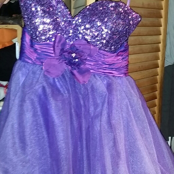 Prom Dress - Picture 3 of 4