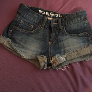 Rolled frayed shorts