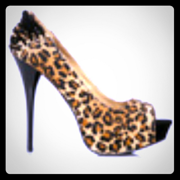 Animal print heels - Picture 1 of 1
