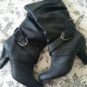 Black heel boots