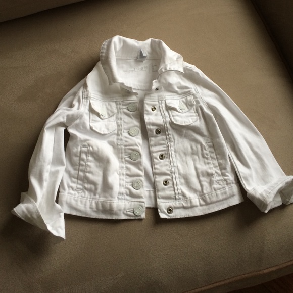 Toddler white denim jacket size 3