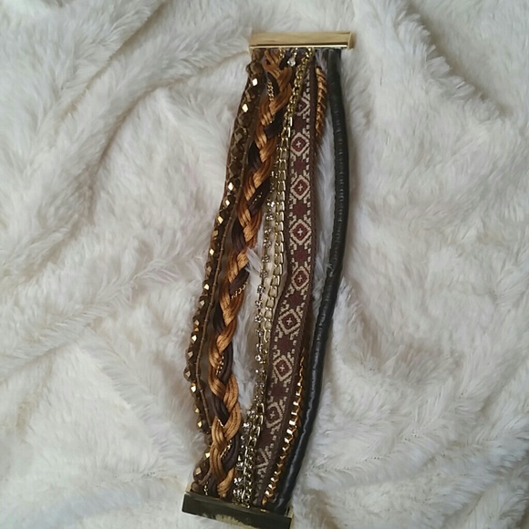 Fashionable Gold tone Infinity Fashion bracelet