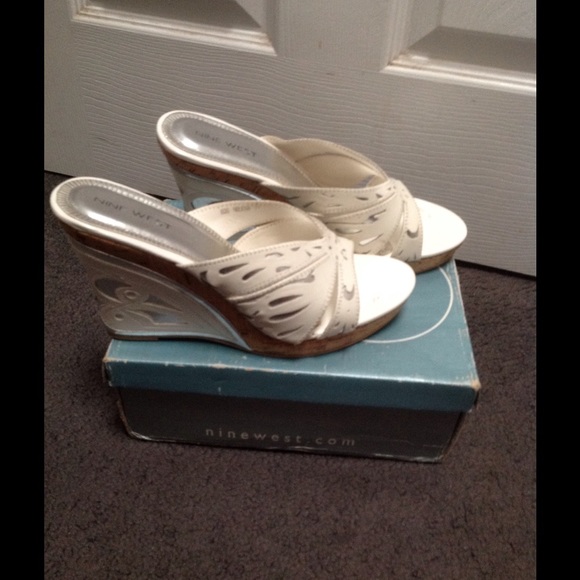 Nine West wedge sandals - Picture 1 of 3