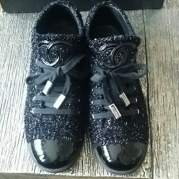 Shoes - Picture 2 of 4