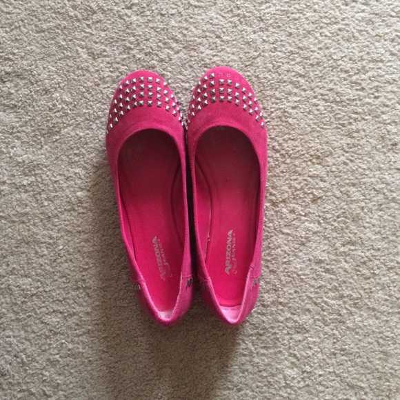 Arizona jeans -- pink studded ballet flats
