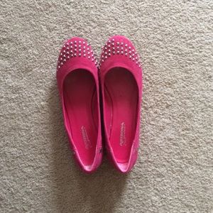 Arizona jeans -- pink studded ballet flats