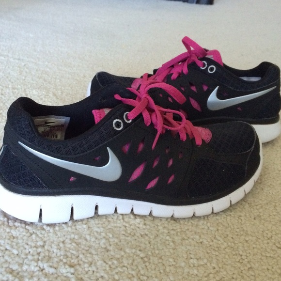 Nike Shoes - Nike Flex 2013 Run.