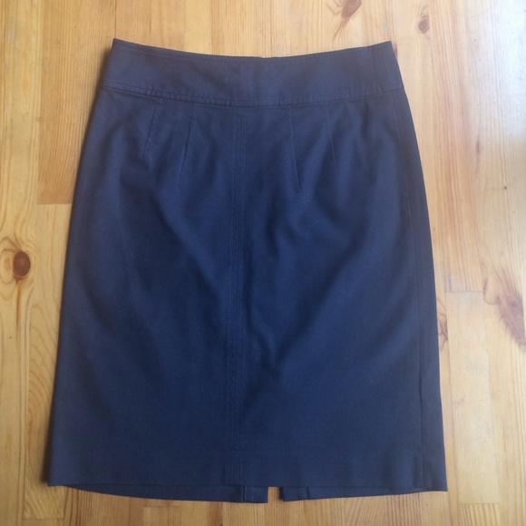 Like new Banana Republic navy pencil skirt