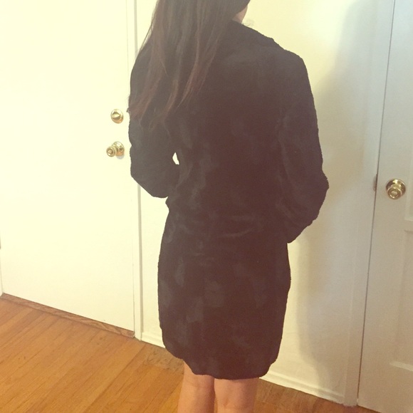 Three quarter length peacock.  100% polyester - Picture 1 of 2
