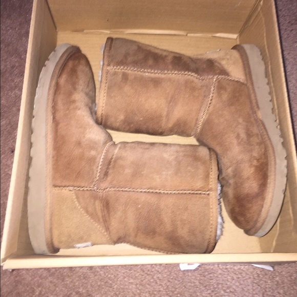 Brown authentic Uggs