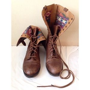 STEVE MADDEN COMBAT BOOTS