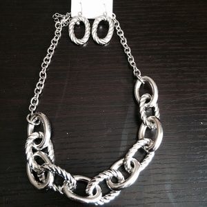 Silver Tone Link Chain Necklace