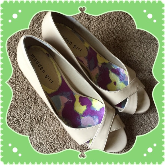 Madden Girl Shoes - Bundled Nude Madden Girl heels