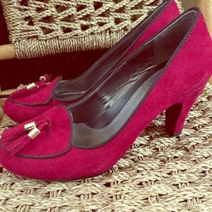 Nice burgundy heels by Madeline