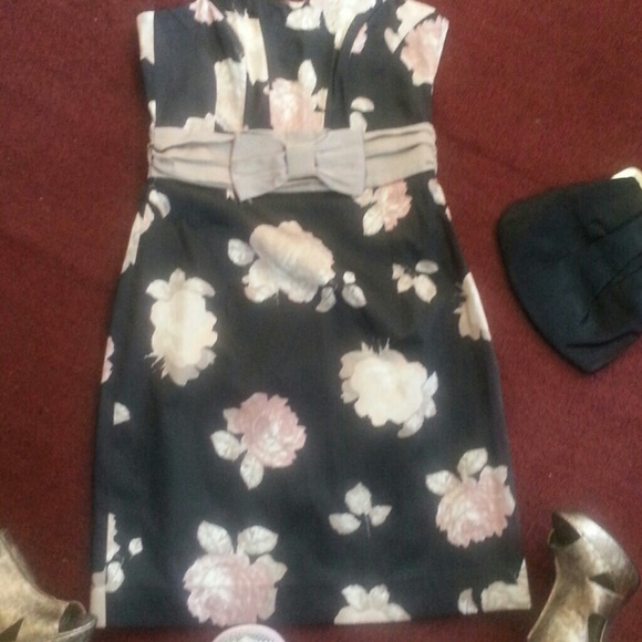 REDUCED! STRAPLESS DRESS - Picture 2 of 2