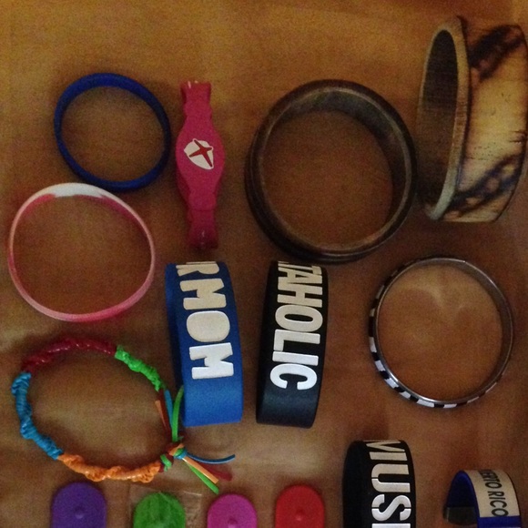 Bracelets - Picture 2 of 2