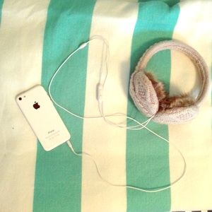 earmuff headphones🎶