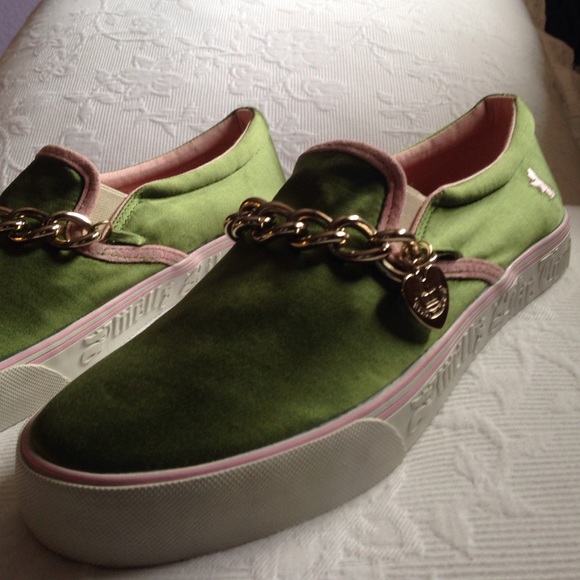 Juicy Couture Shoes - reserve Janet Juicy Coutour spark sneaker❤️❤️👠