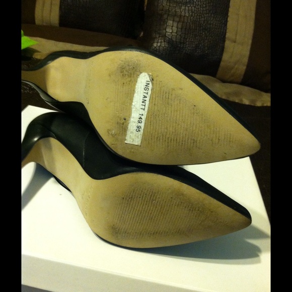 🚫SOLD🚫Black leather pointy toe ankle booties 6.5 - Picture 4 of 4