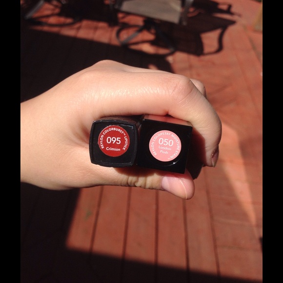 Makeup bundle :) - Picture 4 of 4