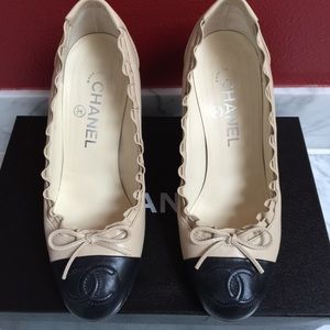Chanel beige clair/marine fonce size 36.5
