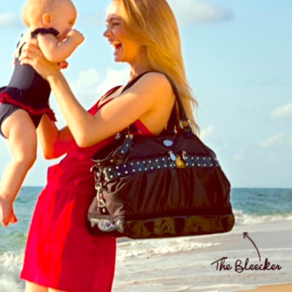 NEST - Bleeker (blk) Diaper/Overnight Bag