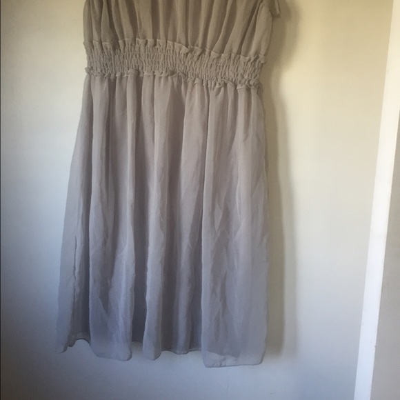 Dress - Picture 2 of 4
