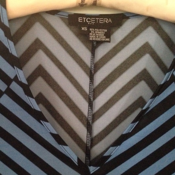 Ecetera Geometric Top - Picture 4 of 4