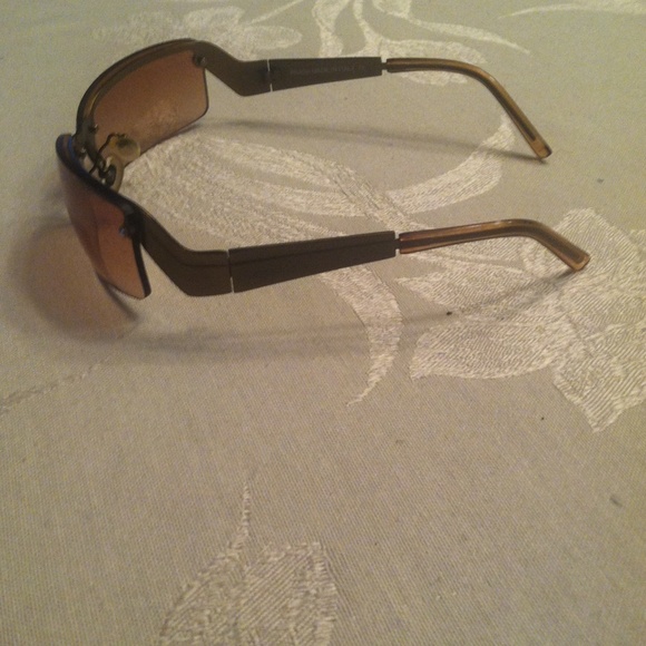 Sunglasses - Picture 2 of 3