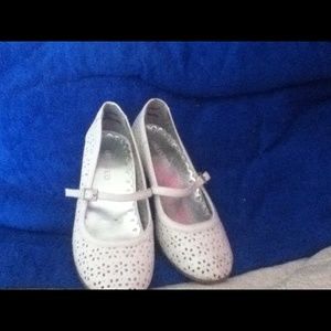 1" flower print high heels