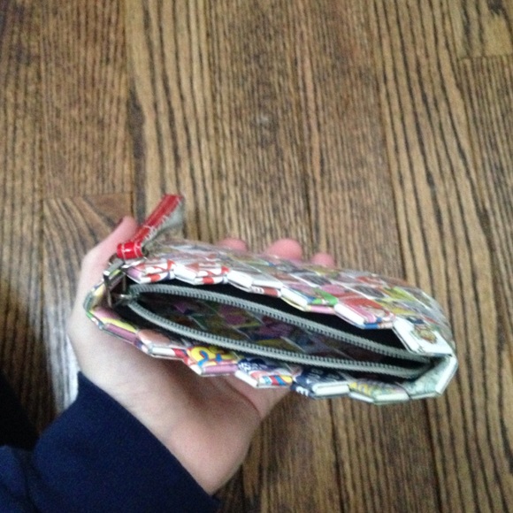 Purse - Picture 3 of 3