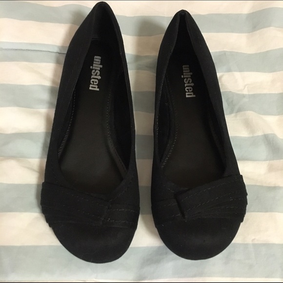 Black flats