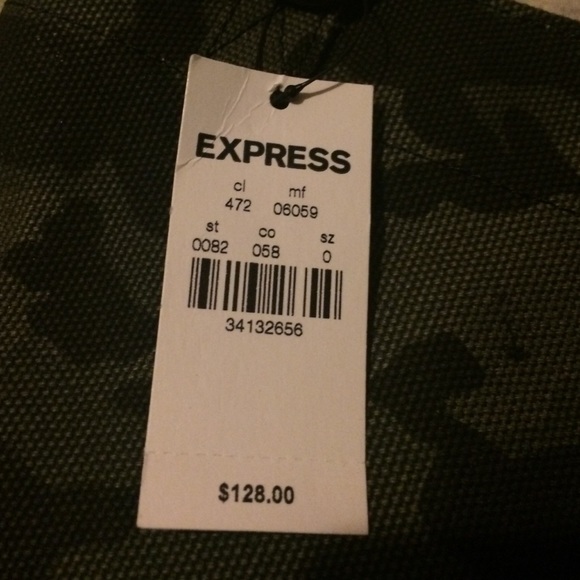 Express Camo Canvas Tote - Picture 3 of 5