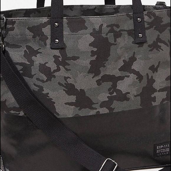 Express Camo Canvas Tote - Picture 2 of 5