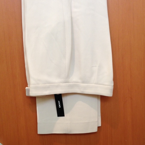 NWT DKNY flat front pants, petite size 6