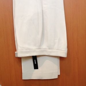 NWT DKNY flat front pants, petite size 6