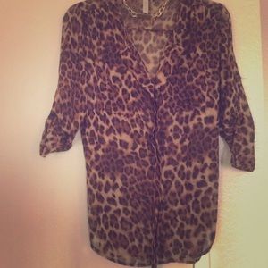 3/4 sleeve, sheer leopard top