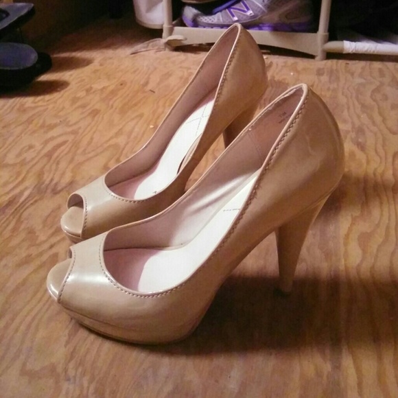 Tan peek toe pumps
